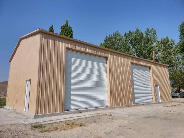wide span building